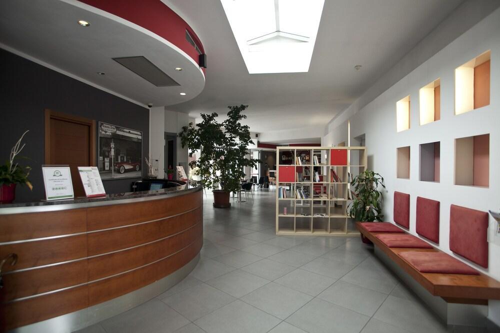 Hotel Domus Expo بارابْياغو المظهر الخارجي الصورة